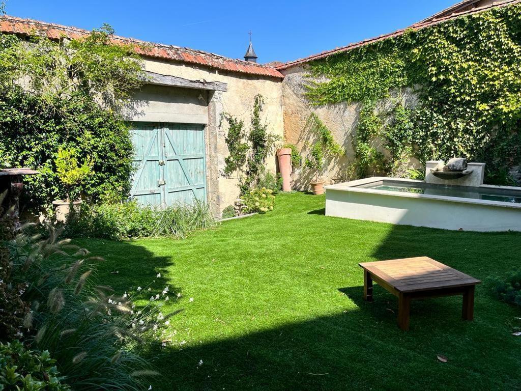 Le Clos De La Cathedrale Bazas Esterno foto